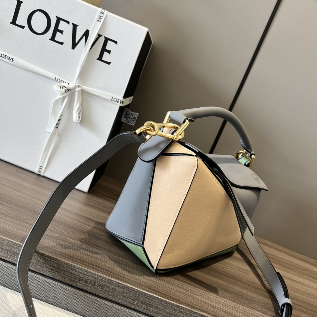 Loewe Puzzle Bags